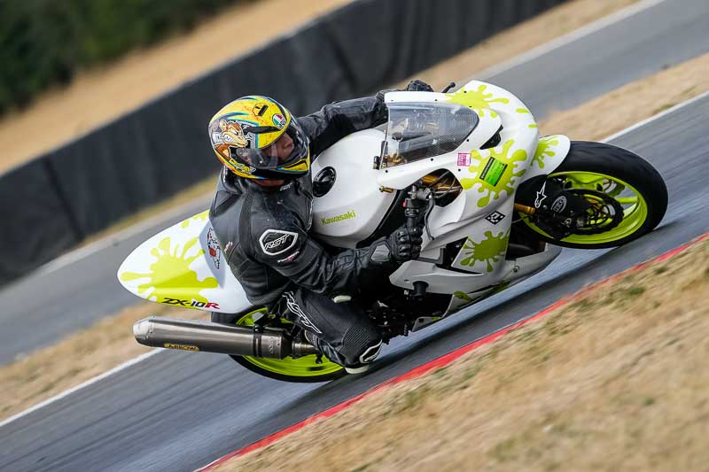 enduro digital images;event digital images;eventdigitalimages;no limits trackdays;peter wileman photography;racing digital images;snetterton;snetterton no limits trackday;snetterton photographs;snetterton trackday photographs;trackday digital images;trackday photos